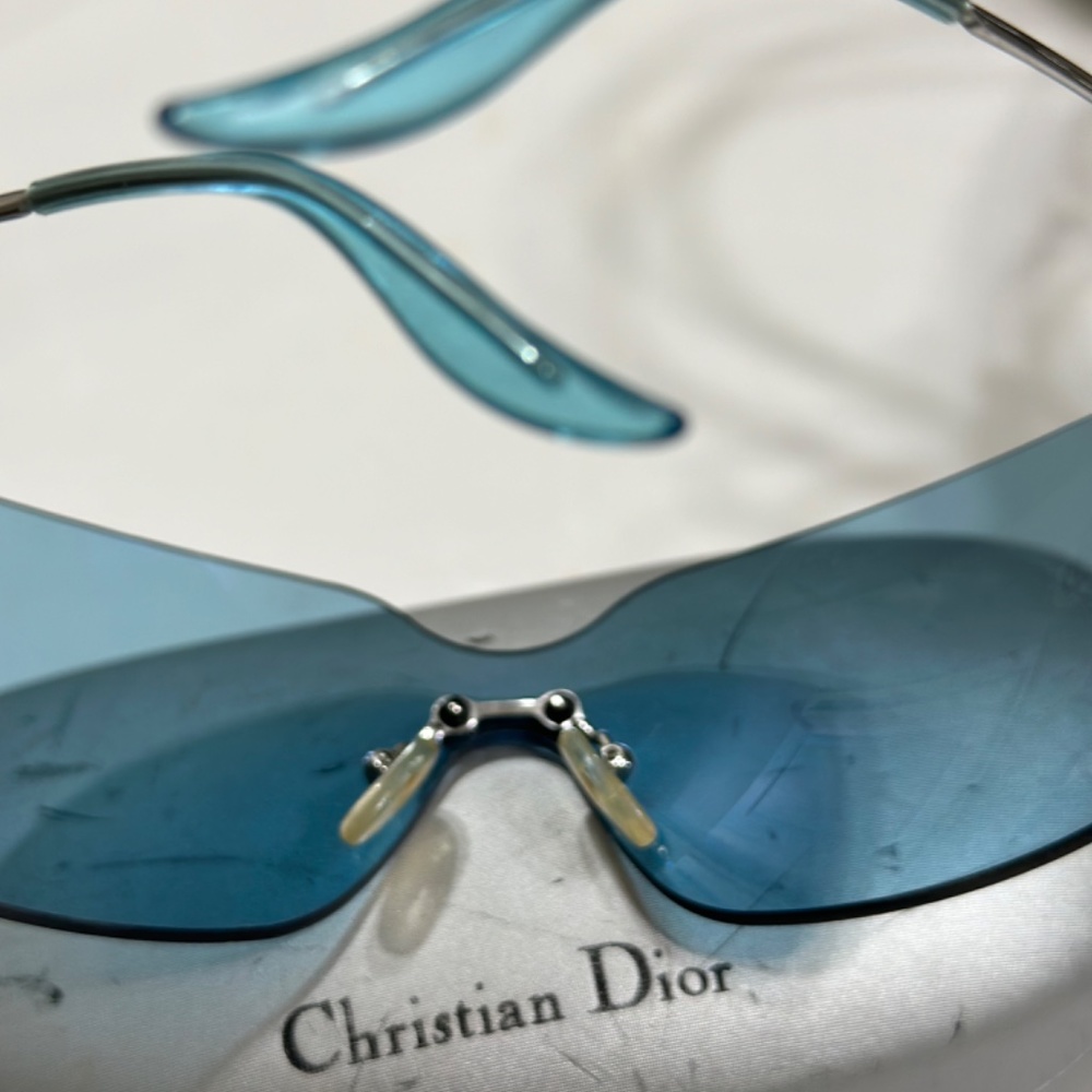 Vintage Blue 1990 Dior shades - Picture 9 of 9